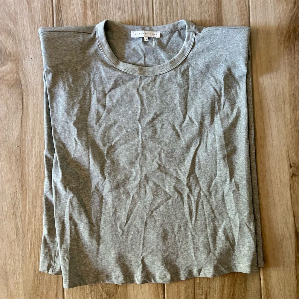 Endless Rose Women's Gray Crew Neck T-Shirt Size L